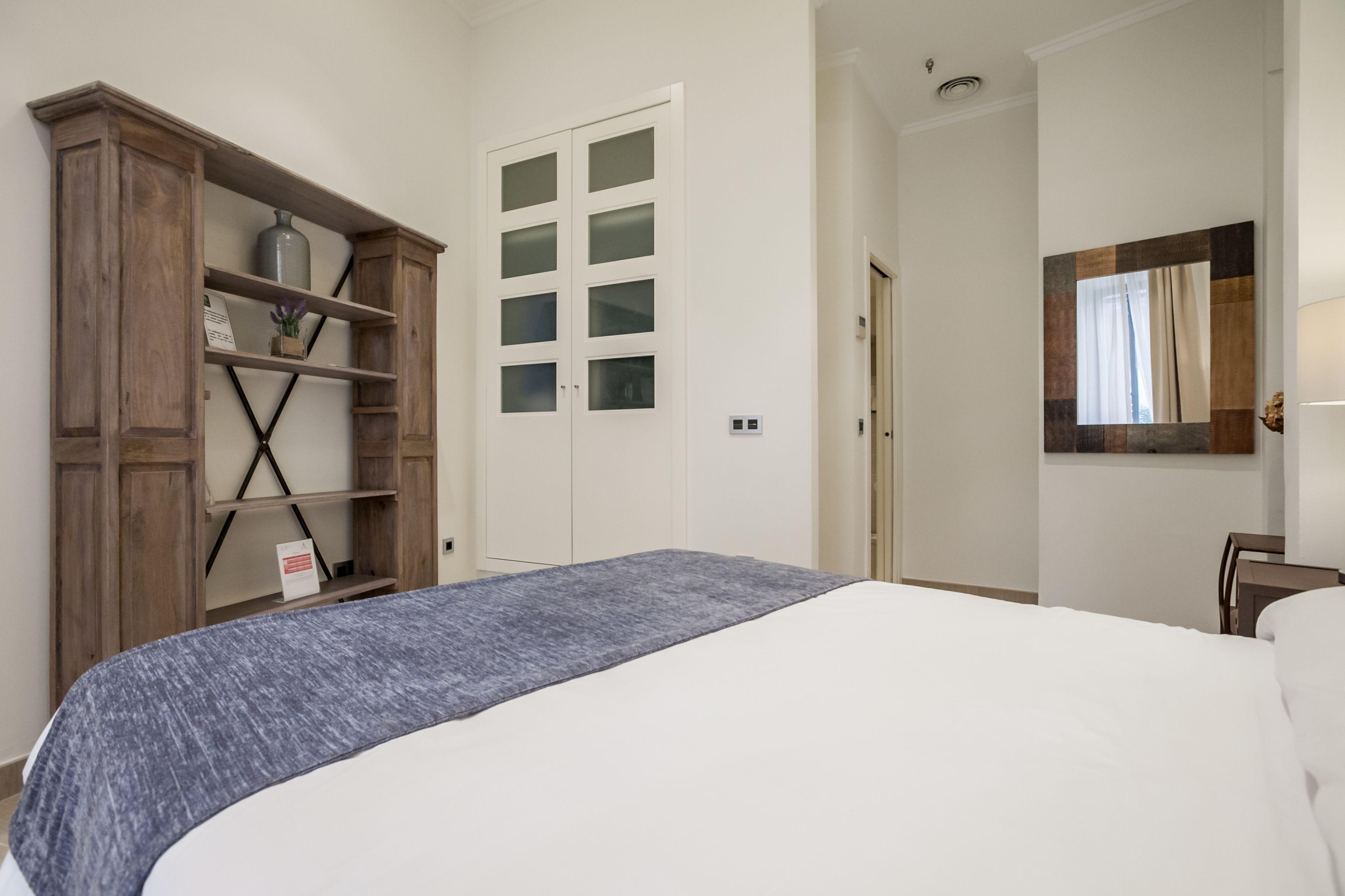 Welldone Cathedral Suites — Photos 3