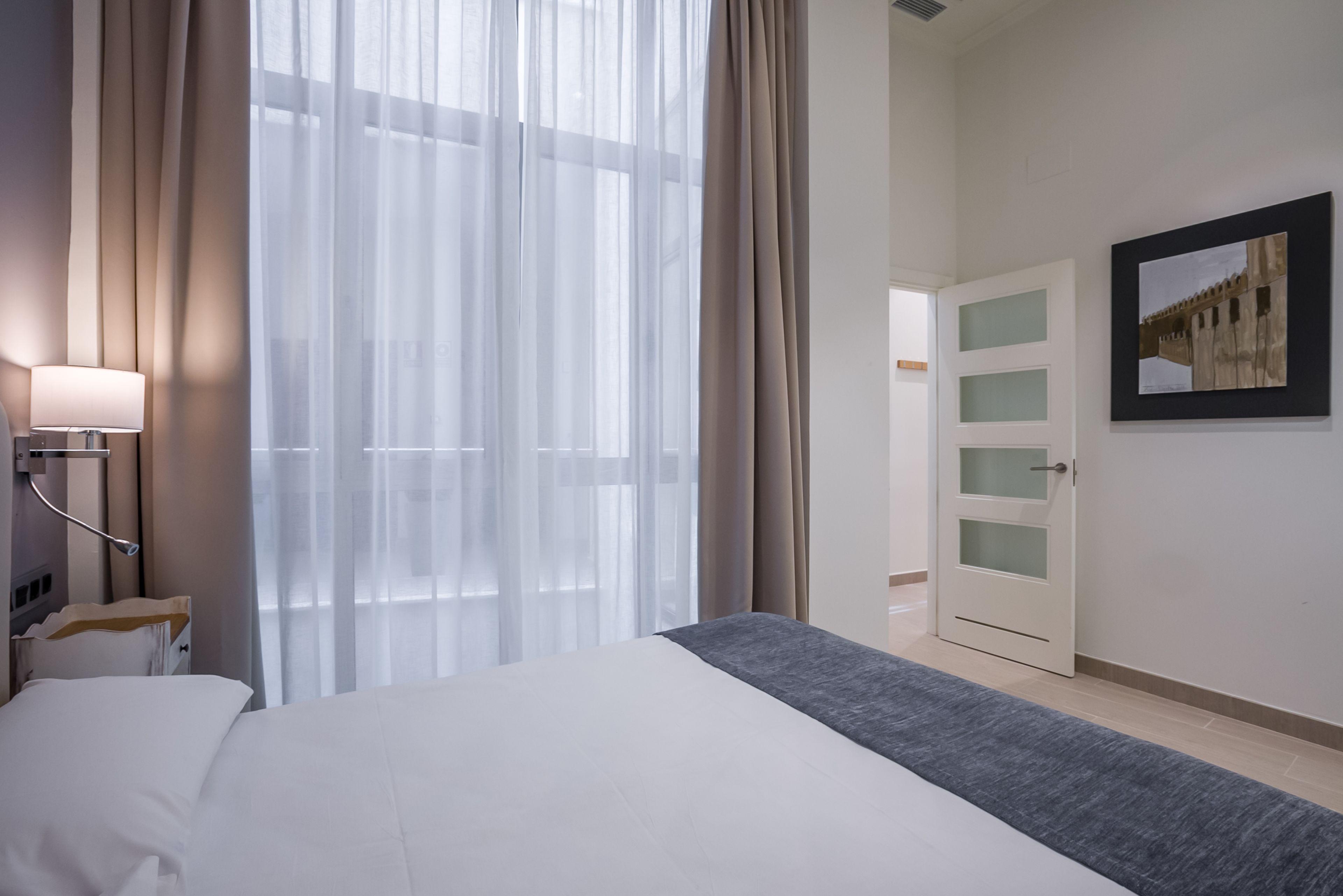 Welldone Cathedral Suites, Seville